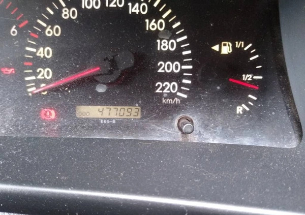 Toyota Corolla Verso cena 4800 przebieg: 477000, rok produkcji 2003 z Radomsko małe 4